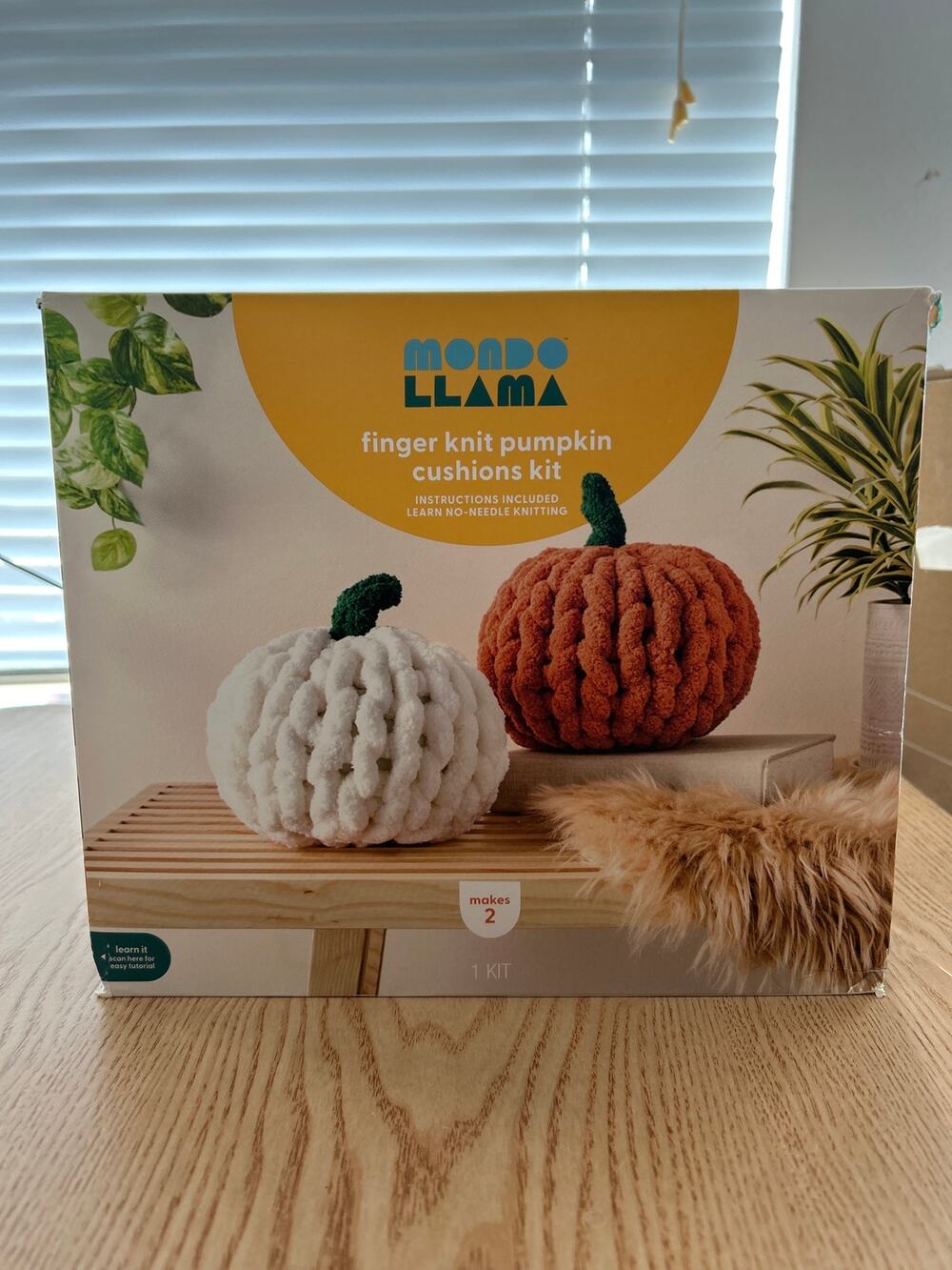 #1 New Mondo Llama Finger Knit Pumpkin Cushions Kit Makes 2 Instructions Include
